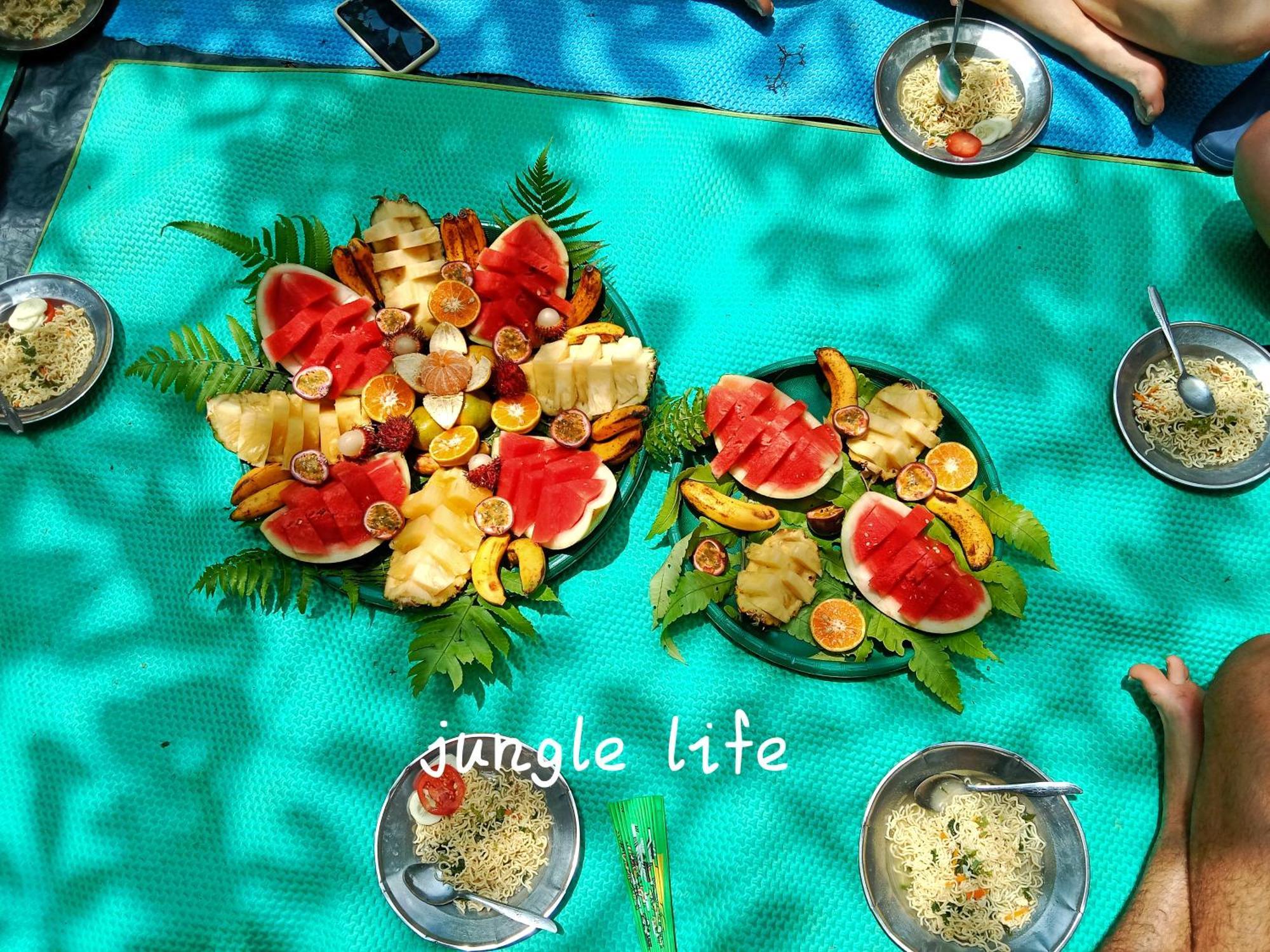 Jungle Life Guest House - Trekking & Transport Only Book With Us Bukit Lawang Ngoại thất bức ảnh